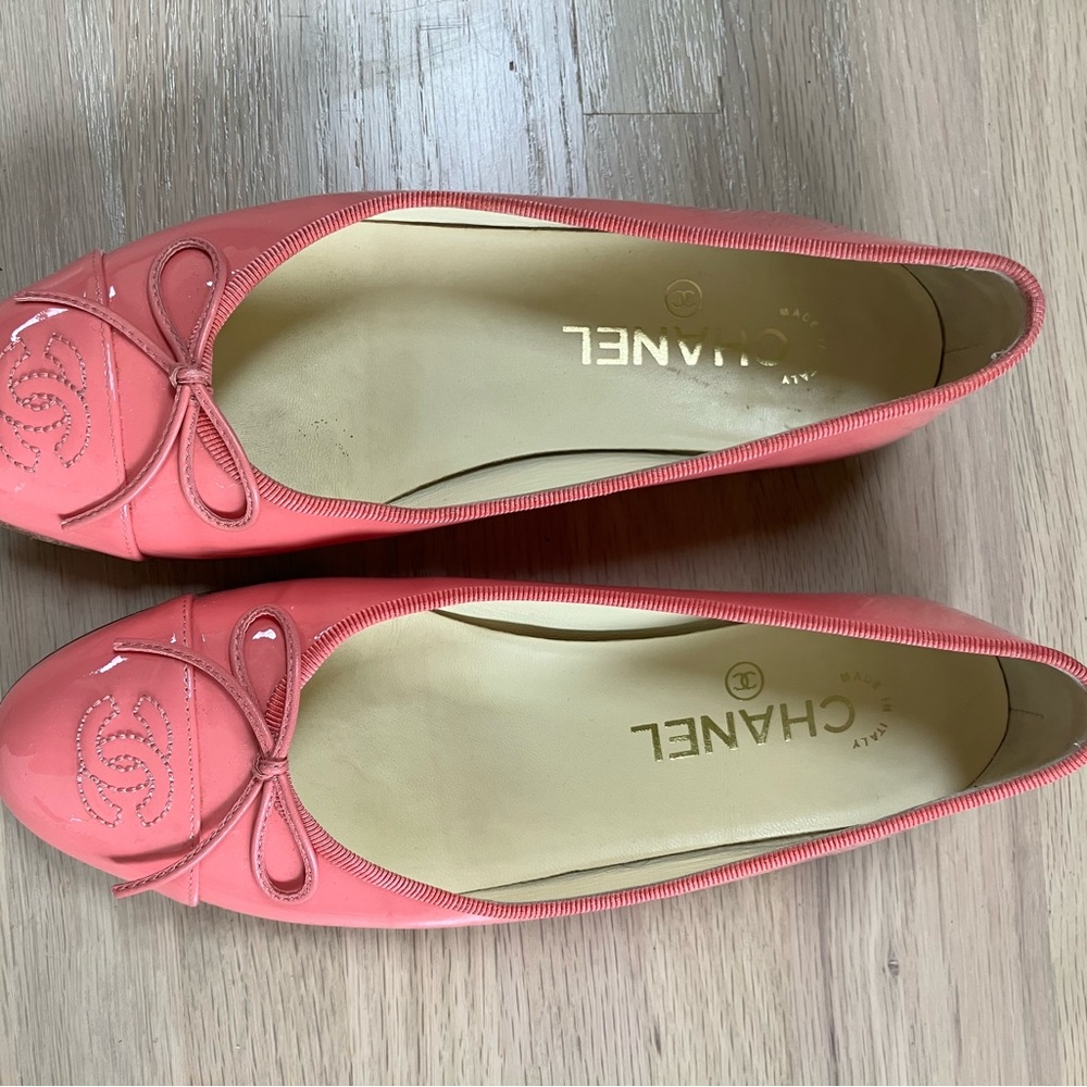 Chanel Flats - Patent Calfskin Light Pink - Nearly New 36.5 - Picture 3 of 8